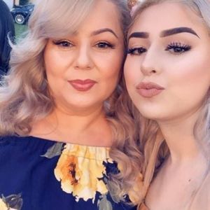 Meet your Posher, Sofia